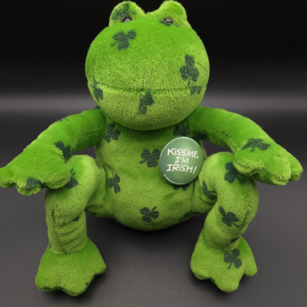 St. Patrick's Small Green Shamrock Plush Frog/Toad